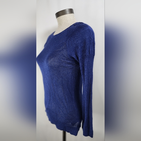 Express women's blue mesh sweater size medium - Picture 3 of 6